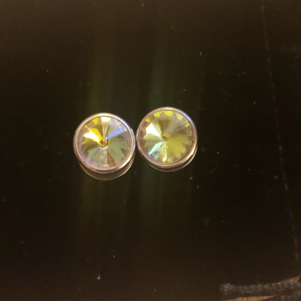 Size 0 surgical steel screw tunnel with gem face